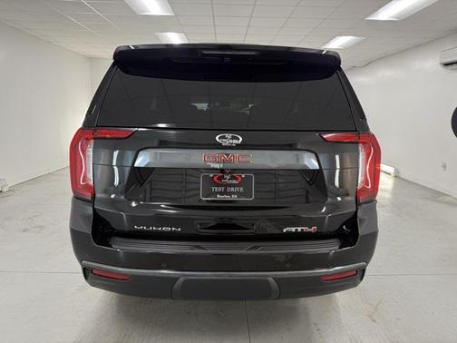 2023 GMC Yukon 4WD AT4