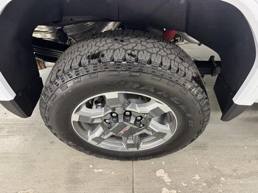 2026 GMC Sierra 2500 SLT