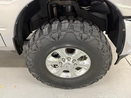 2020 RAM 2500 Big Horn Crew Cab 4X4 6'4' Box