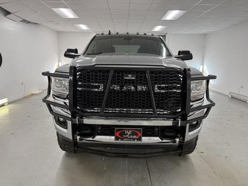 2020 RAM 2500 Big Horn Crew Cab 4X4 6'4' Box