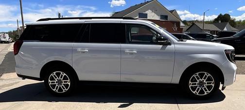 OXFORD WHITE 2025 Ford Expedition ACTIVE