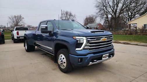 2025 Chevrolet Silverado 3500 High Country