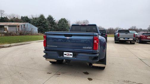 2025 Chevrolet Silverado 3500 High Country