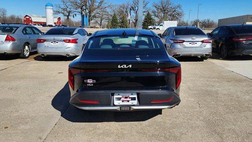 2025 Kia K4 EX