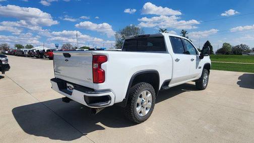 Summit White 2022 Chevrolet Silverado 2500 LTZ