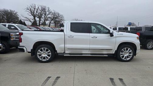 2022 Chevrolet Silverado 1500 High Country
