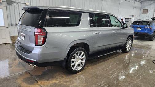 2023 Chevrolet Suburban 4WD High Country