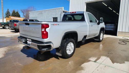 Silver Ice Metallic 2022 Chevrolet Silverado 2500 LT