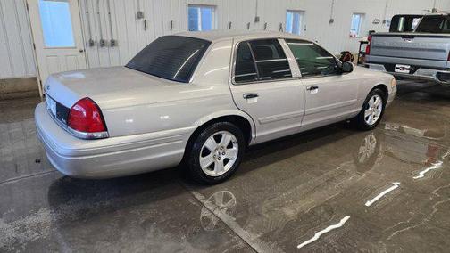 2011 Ford Crown Victoria LX