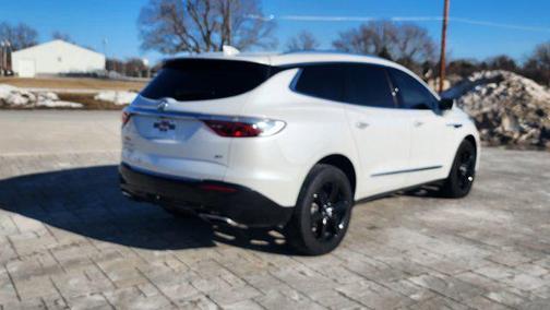 2024 Buick Enclave Essence AWD