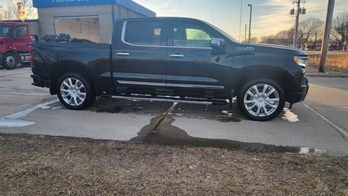 2022 Chevrolet Silverado 1500 High Country