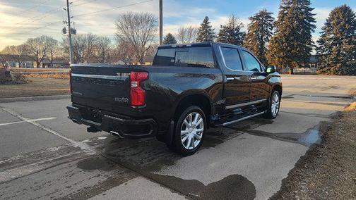 2022 Chevrolet Silverado 1500 High Country