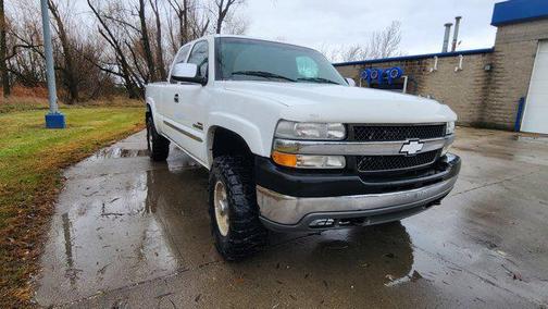 2001 Chevrolet Silverado 2500 LS H/D Extended Cab
