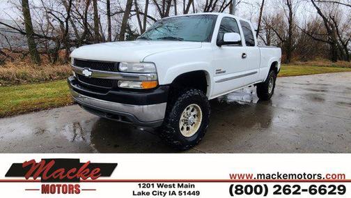 2001 Chevrolet Silverado 2500 LS H/D Extended Cab