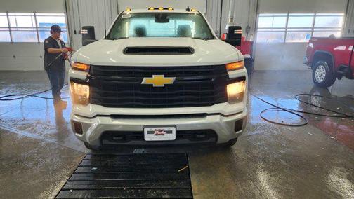 2025 Chevrolet Silverado 3500 WT