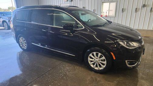 2018 Chrysler Pacifica Touring-L