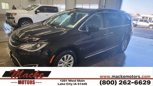 2018 Chrysler Pacifica Touring-L