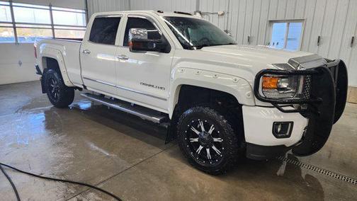 2016 GMC Sierra 2500 Denali