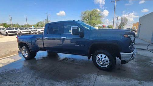 2025 Chevrolet Silverado 3500 LTZ