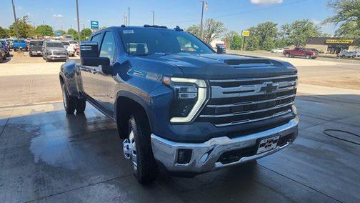 2025 Chevrolet Silverado 3500 LTZ