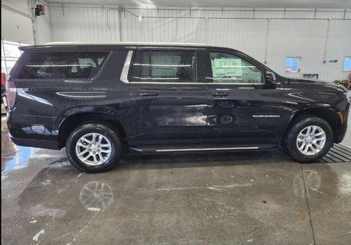 2025 Chevrolet Suburban LS