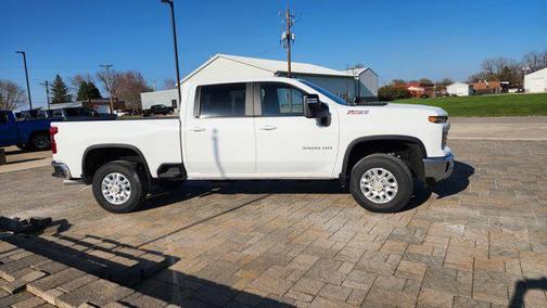 2025 Chevrolet Silverado 3500 LT