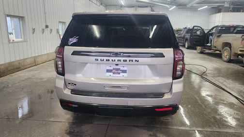 2021 Chevrolet Suburban 4WD Z71