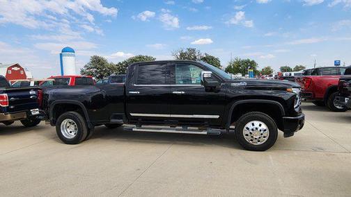 2025 Chevrolet Silverado 3500 High Country