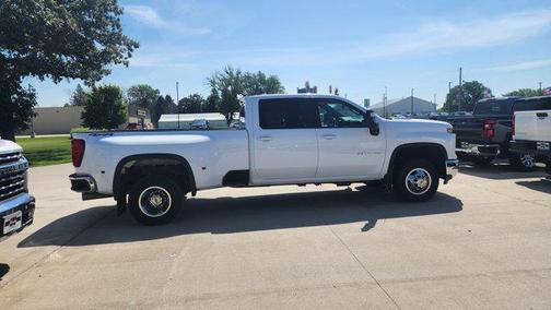 2024 Chevrolet Silverado 3500 LT