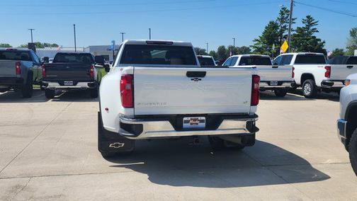 2024 Chevrolet Silverado 3500 LT