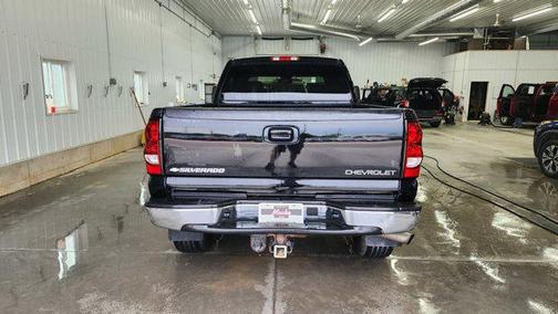 2005 Chevrolet Silverado 2500 LT H/D Crew Cab