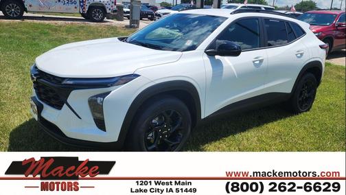 Summit White 2026 Chevrolet Trax LT