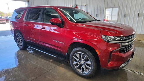 2024 Chevrolet Suburban LT
