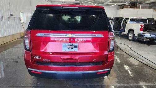 2024 Chevrolet Suburban LT