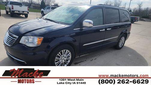 2013 Chrysler Town & Country Touring-L