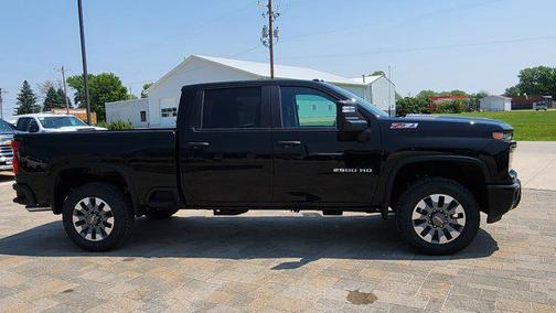 2025 Chevrolet Silverado 2500 Custom