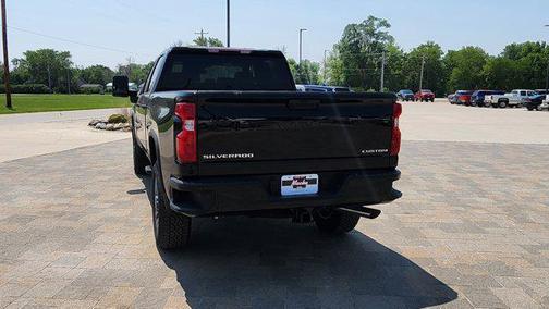 2025 Chevrolet Silverado 2500 Custom