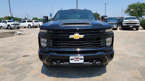 2025 Chevrolet Silverado 2500 Custom