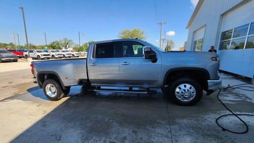 2025 Chevrolet Silverado 3500 LTZ
