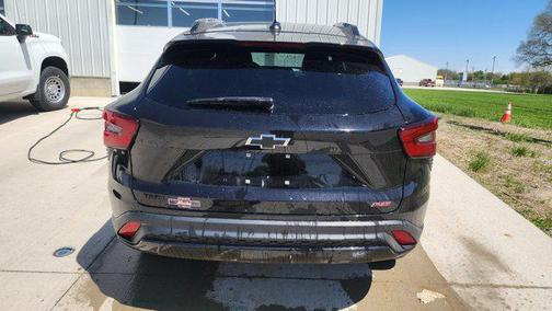 Mosaic Black Metallic 2025 Chevrolet Trax FWD 2RS