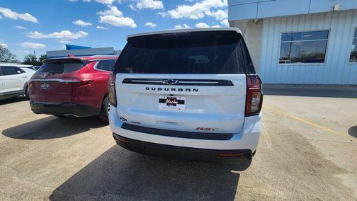 Summit White 2024 Chevrolet Suburban RST