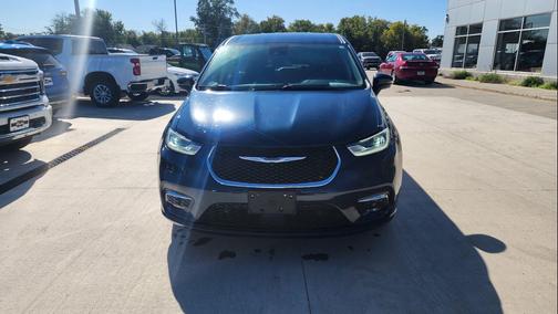 Fathom Blue Pearlcoat 2023 Chrysler Pacifica Hybrid Touring L