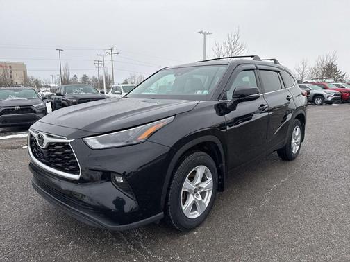 2023 Toyota Highlander LE