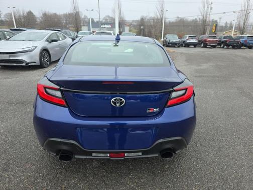 2024 Toyota GR86 Base