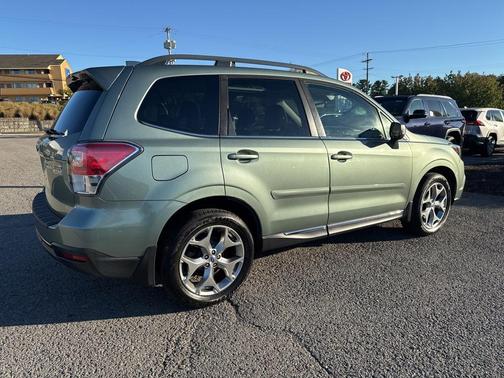 2017 Subaru Forester 2.5i Touring