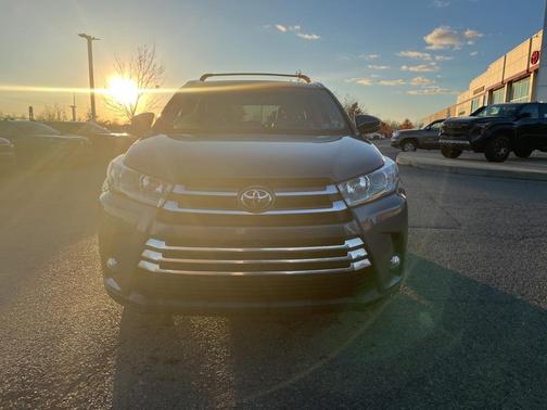 2017 Toyota Highlander Limited Platinum