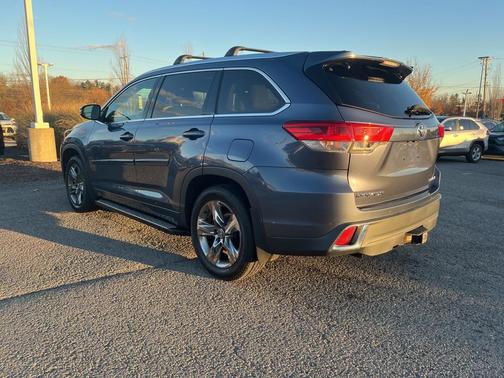 2017 Toyota Highlander Limited Platinum