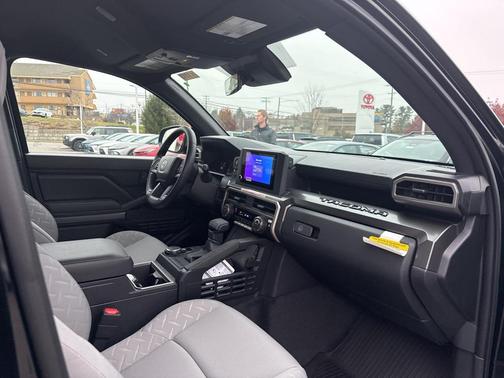 2025 Toyota Tacoma SR5