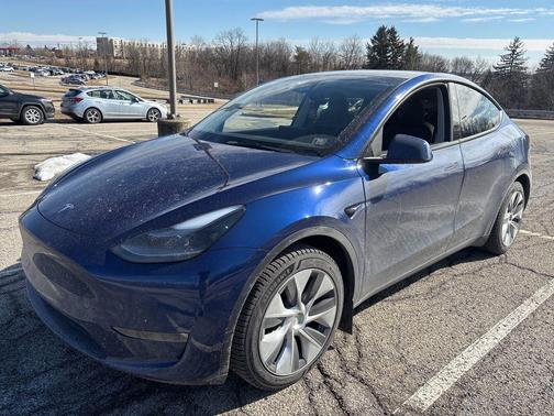 2023 Tesla Model Y Long Range Dual Motor All-Wheel Drive