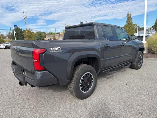 2025 Toyota Tacoma TRD Off-Road